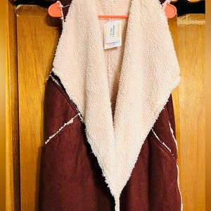 NWT LuLaRoe large burgundy Marlow with soft pink lining